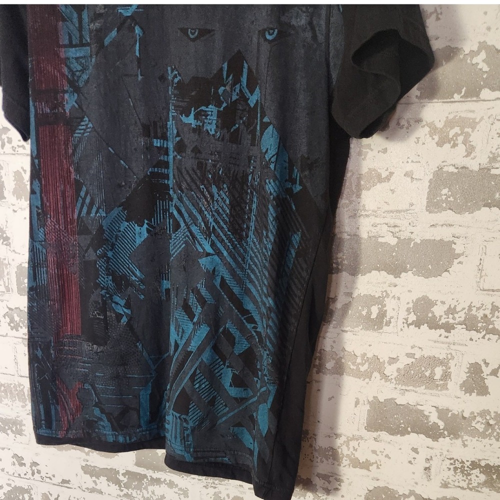 Massive V-Neck Graphic T-Shirt XL Black Blue Red Abstract Panther Face Art Tee - Picture 8 of 16